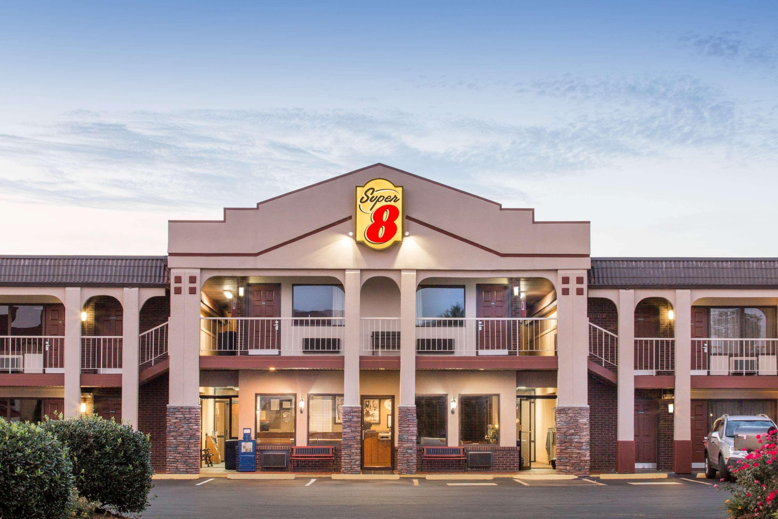 Super 8 By Wyndham Wytheville Exterior foto